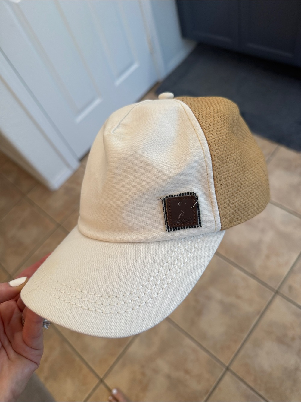 Women’s Roxy hat